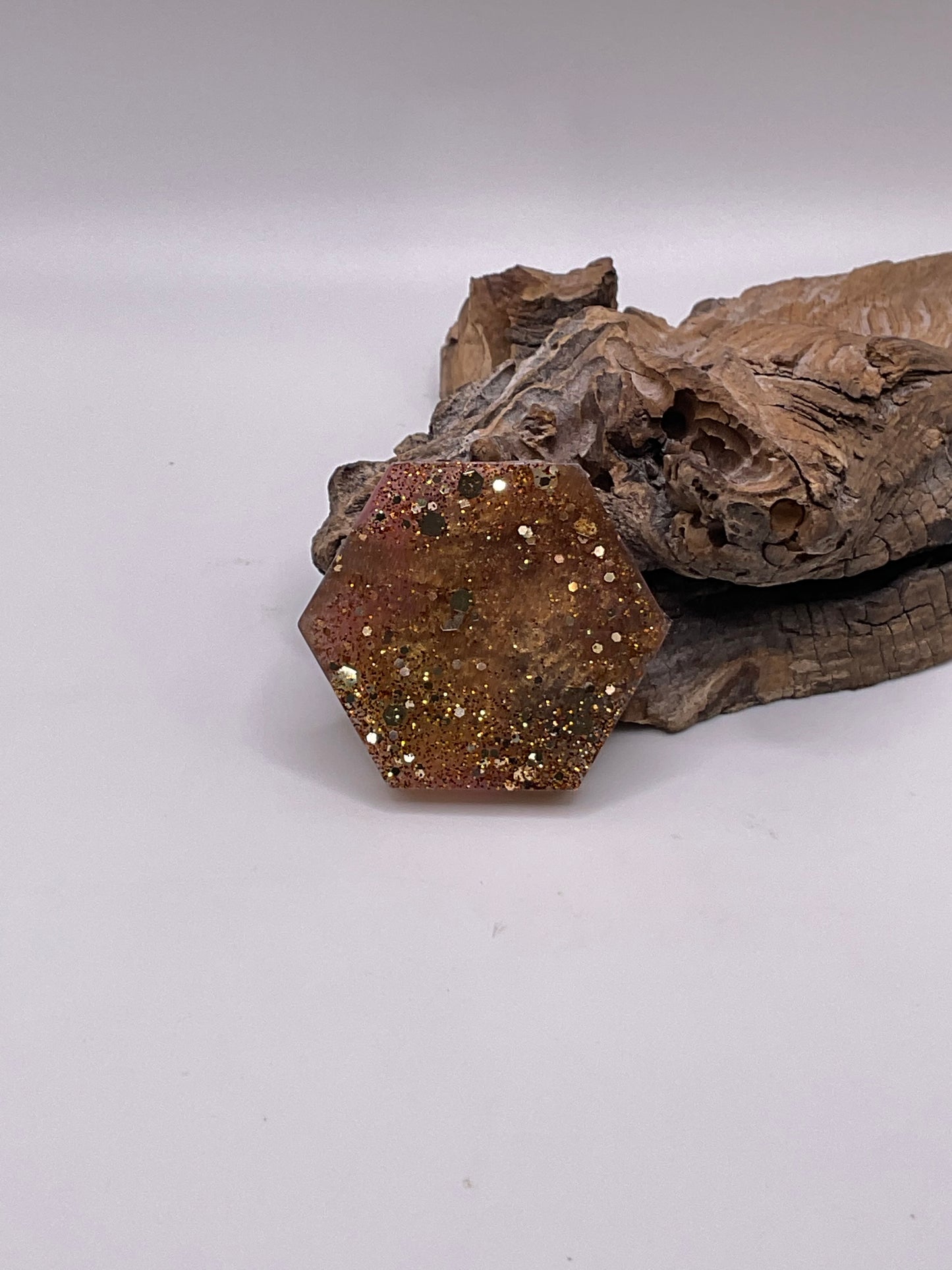 Dragon Scales Cover Minder 174