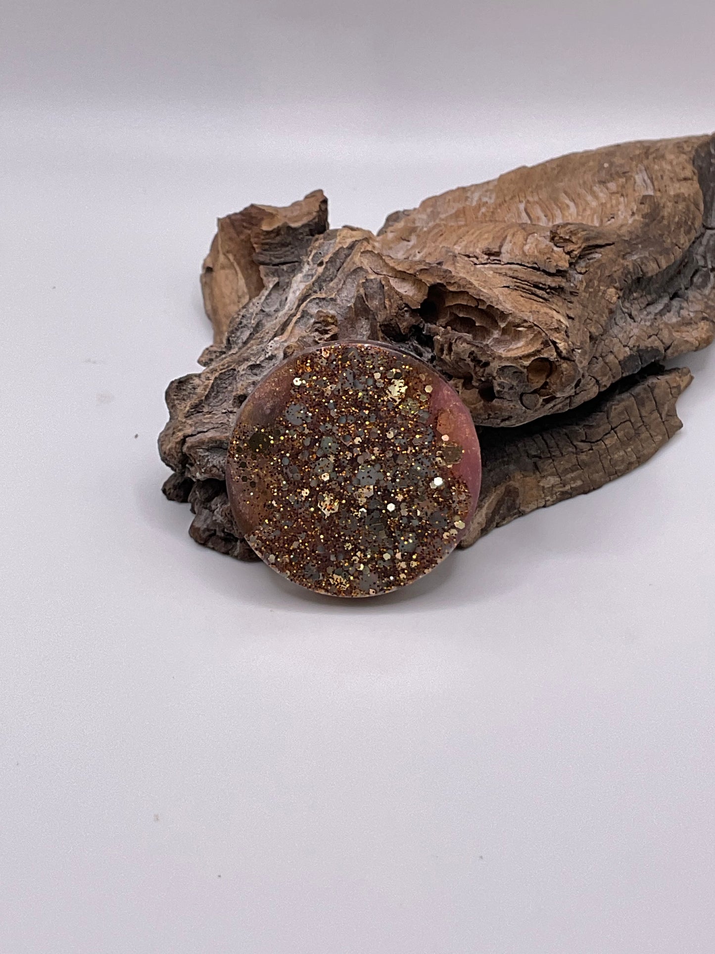 Dragon Scales Cover Minder 177