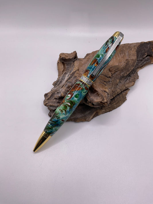 Mogul Twist Ink Pen in Chrome & Gold 1156
