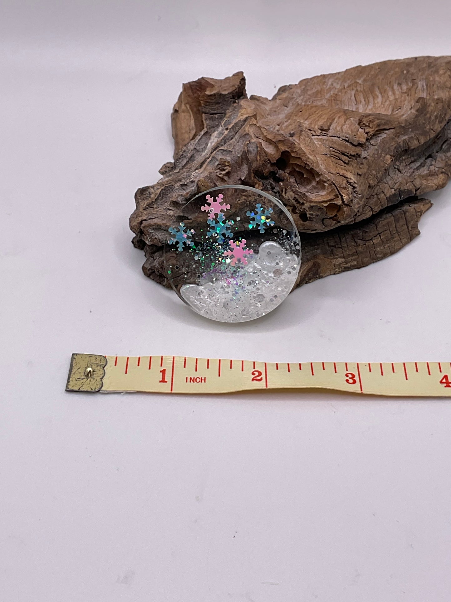 Snowflake Cover Minder 141