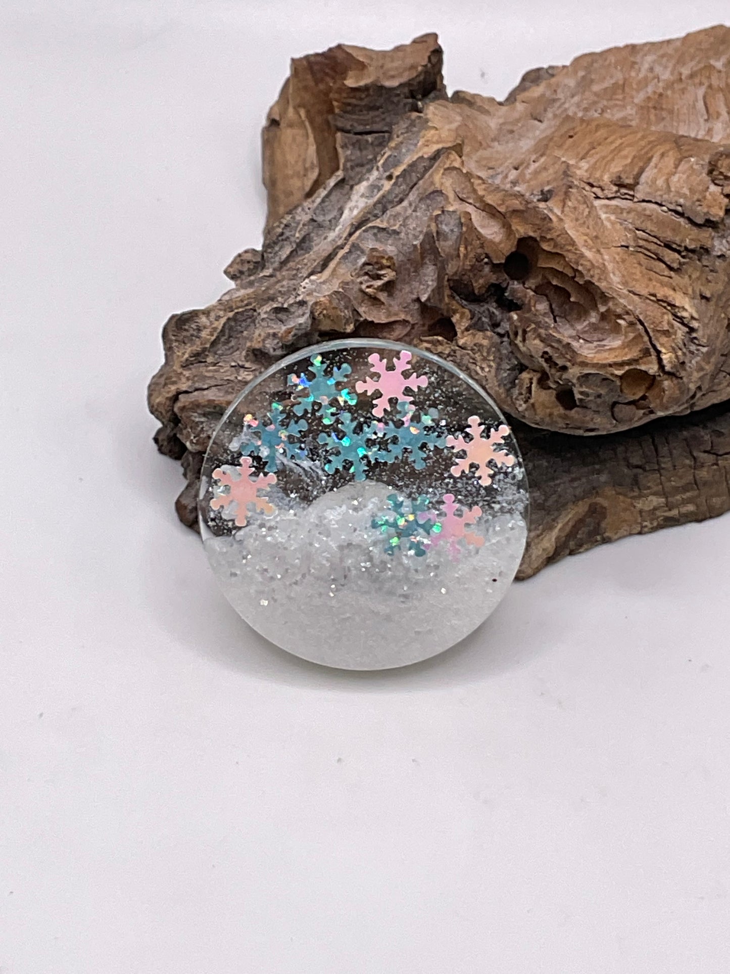 Snowflake Cover Minder 143